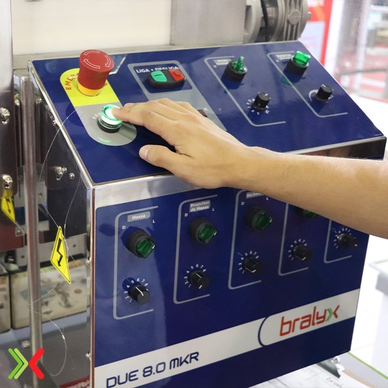 Máquinas de fazer salgados industrial