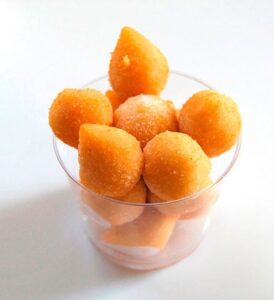 copo com mini coxinhas maior