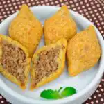 bolinho de mandioca e carne maquina para fabricar coxinhas